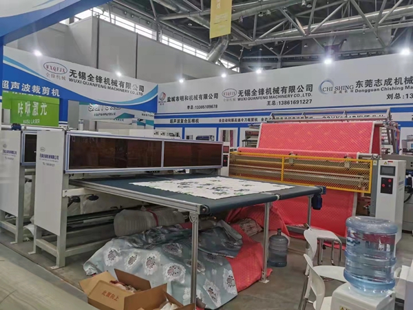 超声波裁剪机小图片.jpg